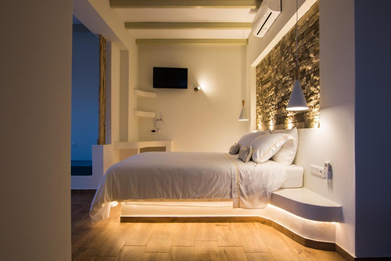 Theros Luxury Villas Damatria 外观 照片