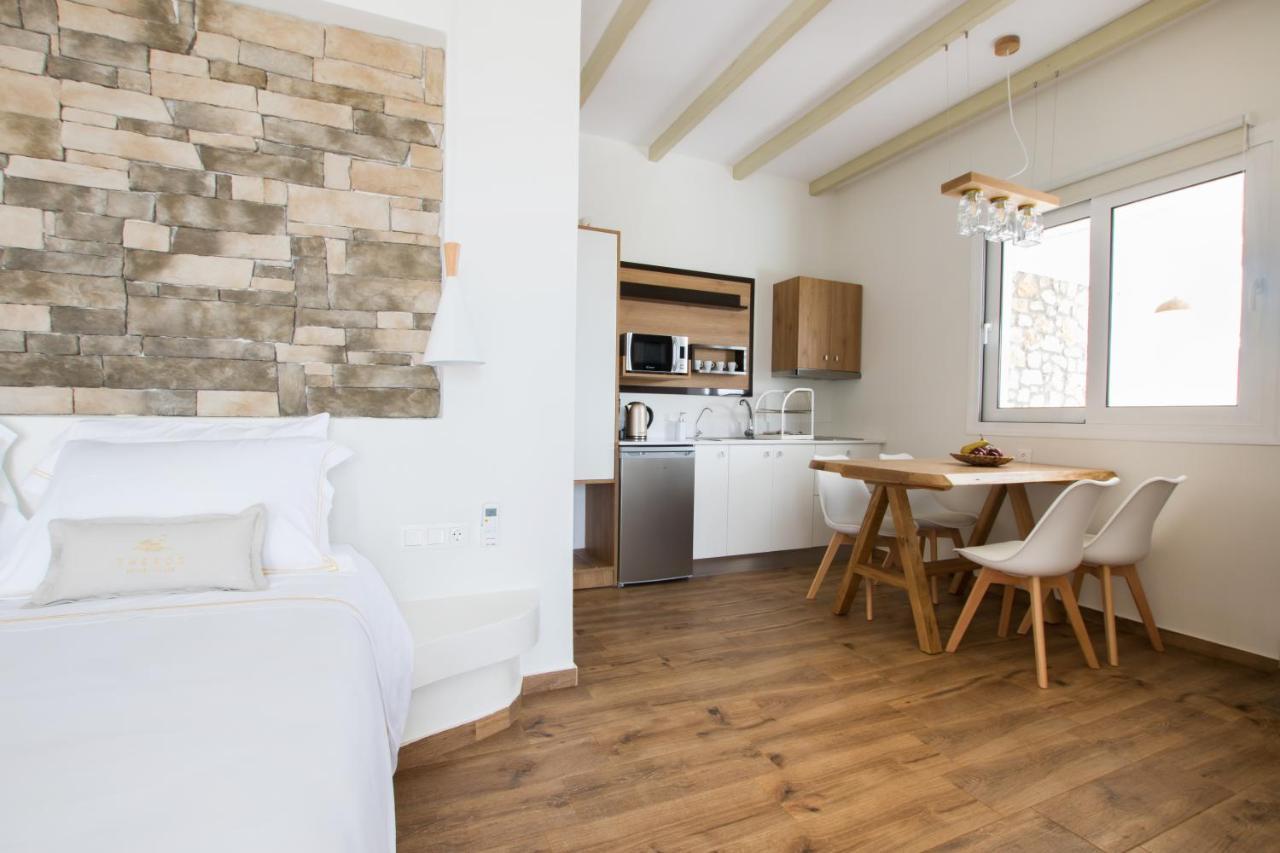 Theros Luxury Villas Damatria 外观 照片
